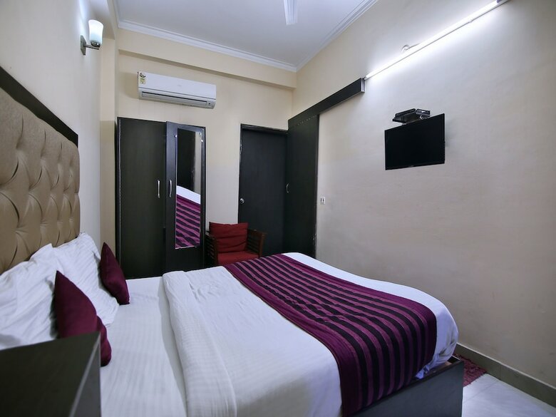 Oyo 709 Hotel Cross Winds