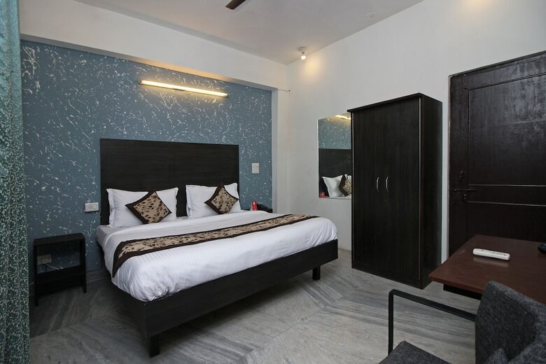 Hotel Oyo 9025 Viditva 1