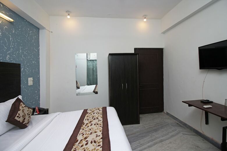 Hotel Oyo 9025 Viditva 1