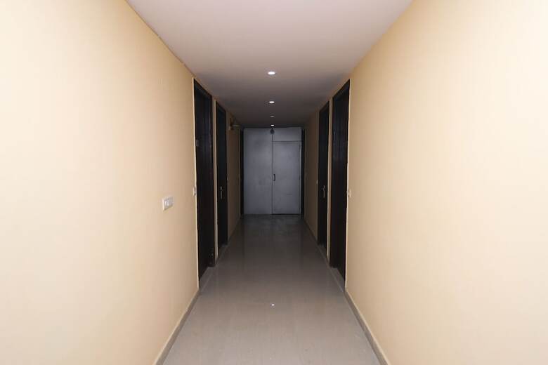 Oyo 9338 Hotel Intown