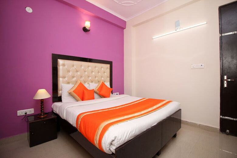 Oyo 9338 Hotel Intown