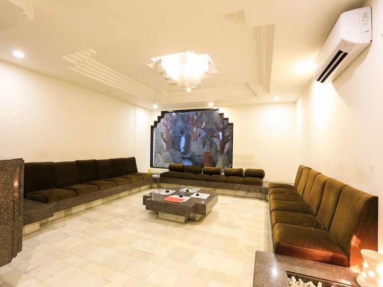 Hotel Oyo Flagship 047 Railway Station Surat