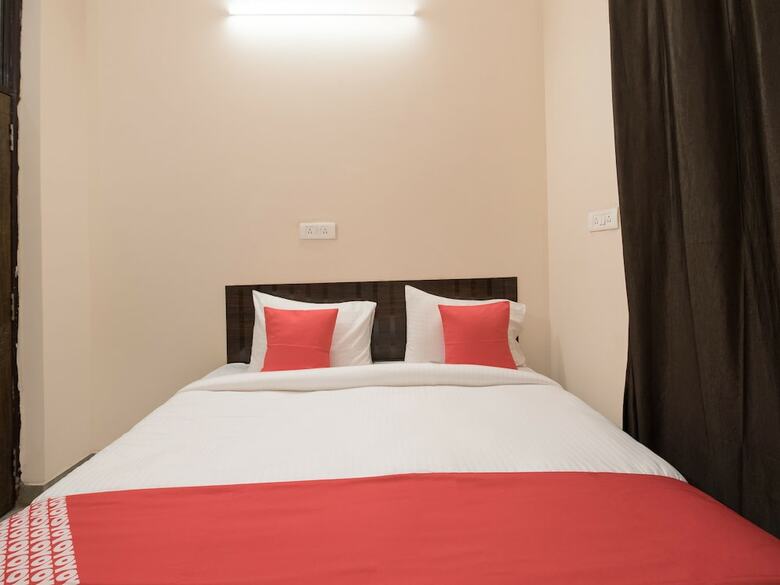 Hotel Oyo Flagship 047 Railway Station Surat