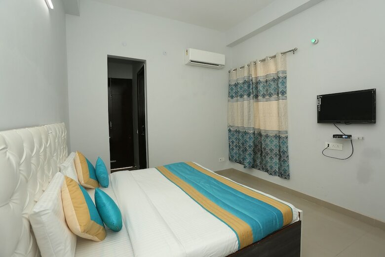 Oyo 9935 Hotel Mango House