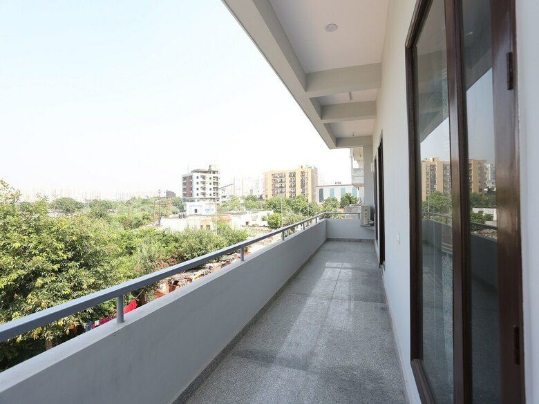 Oyo 9935 Hotel Mango House