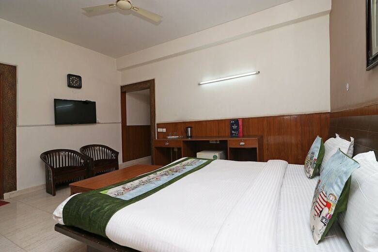 Hotel Oyo 10177 A Gulshan Continental