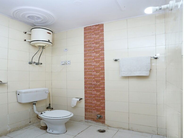 Oyo 542 Hotel Kalkaji Residency