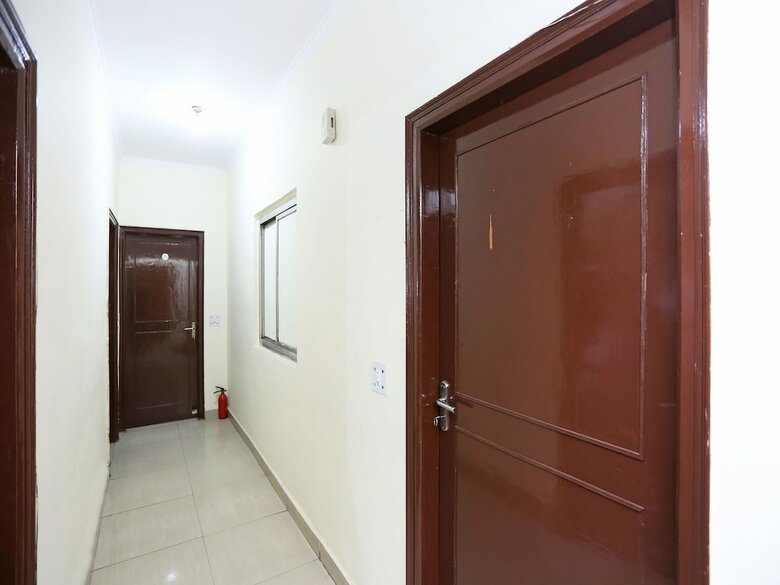 Oyo 542 Hotel Kalkaji Residency