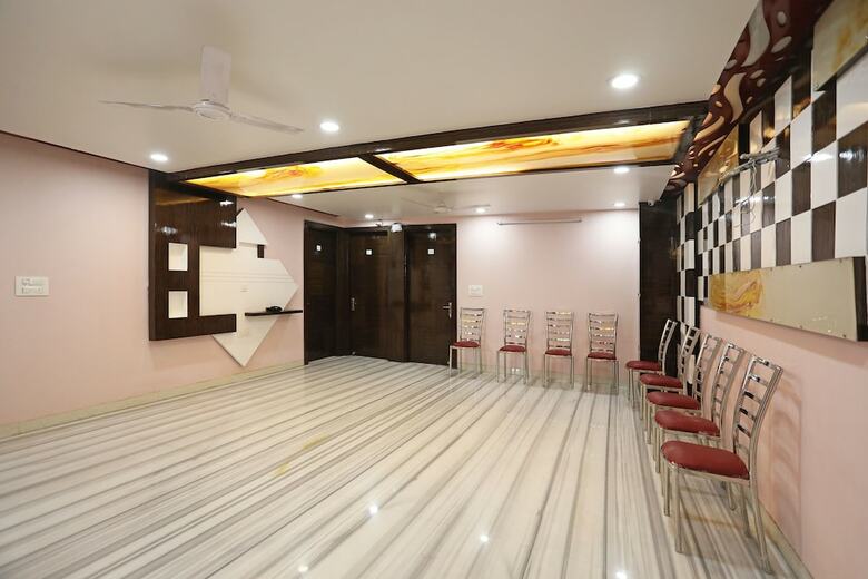 Hotel Oyo 10559 Pitampura