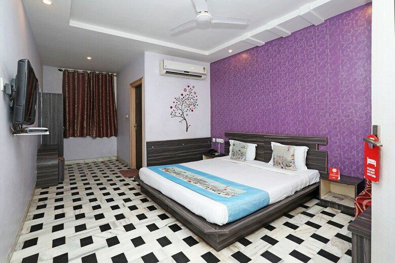 Oyo 3950 Hotel Hayat Rabbani