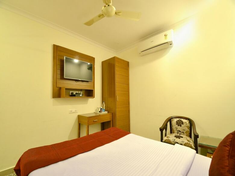 Oyo 5190 Hotel Golden Inn