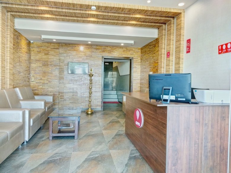 Oyo 10533 Hotel Victory Grand