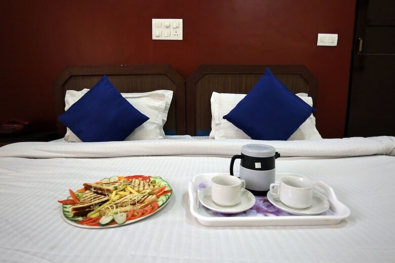 Oyo 4256 Hotel Rajmahal