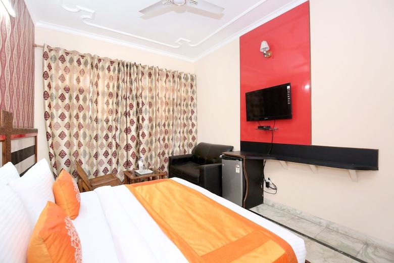Oyo 11377 Hotel Kings Residency