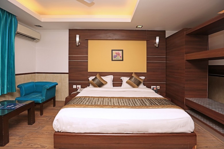 Oyo 10584 Hotel Just Stay