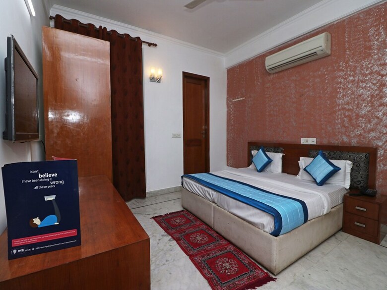 Hotel Oyo 11434 Ab Residency