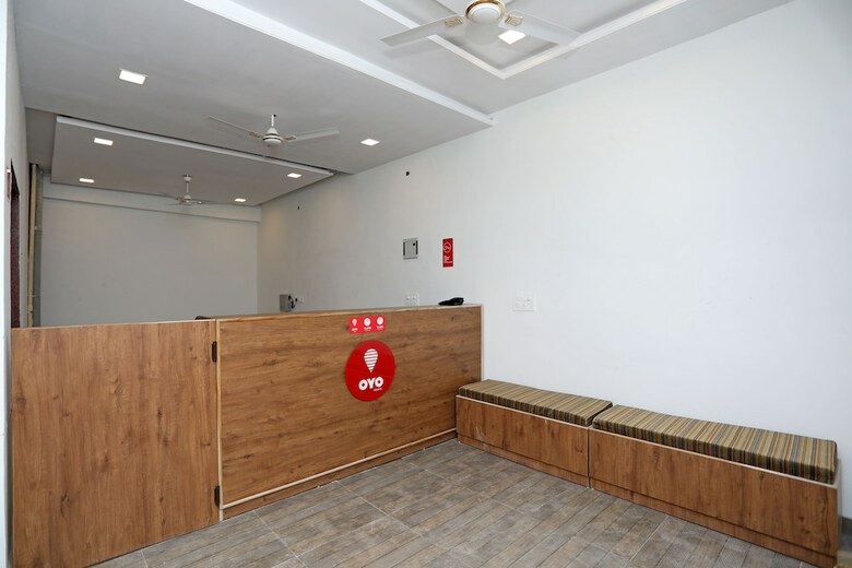 Oyo 10176 Hotel Bluebell