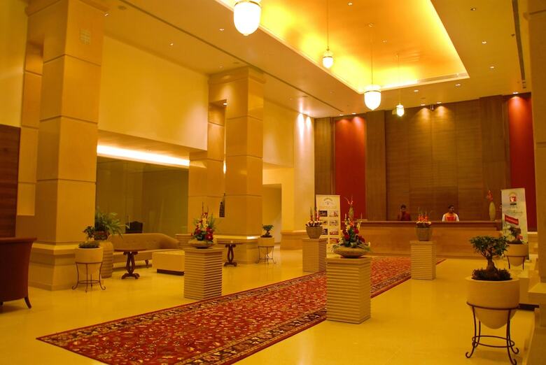 Hotel Cambay Grand