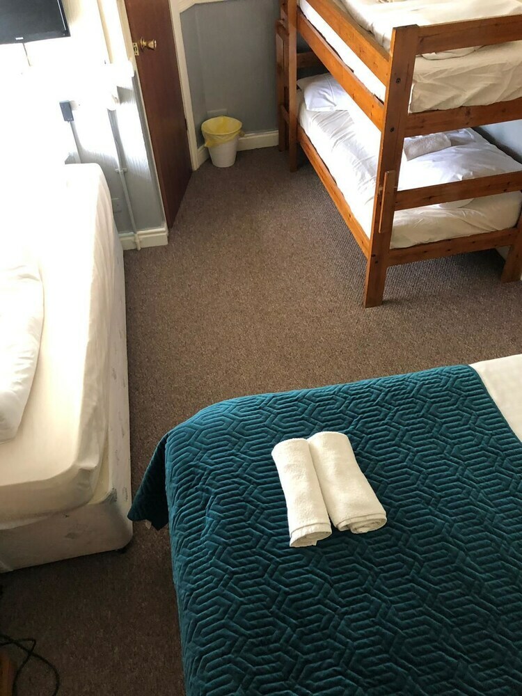Hotel Coastal Roomz