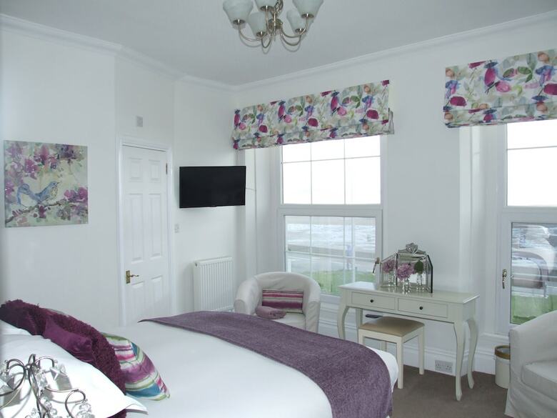 Hotel Tides Reach Guest House