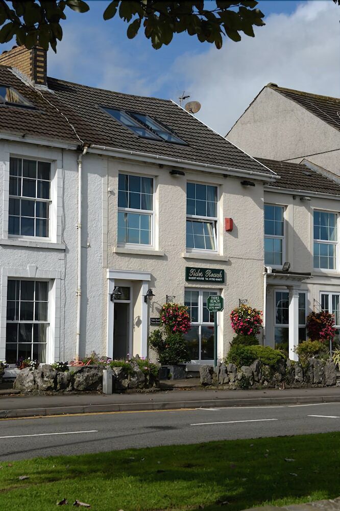 Hotel Tides Reach Guest House