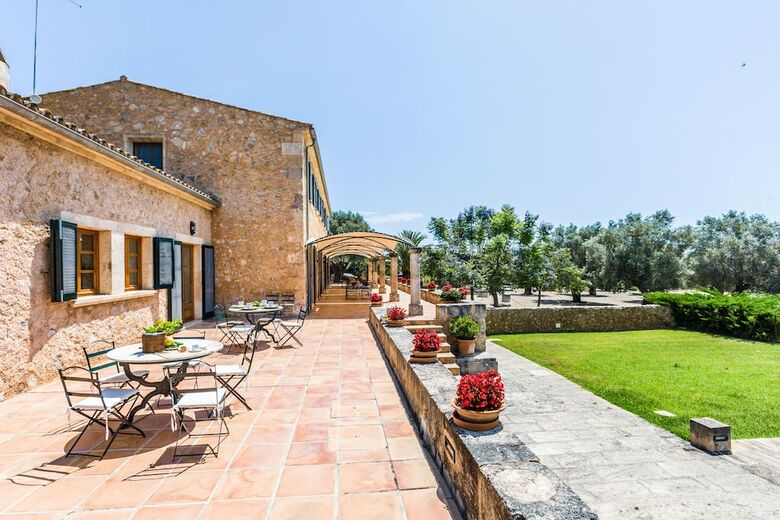 Villa Residence By G Cas Comte
