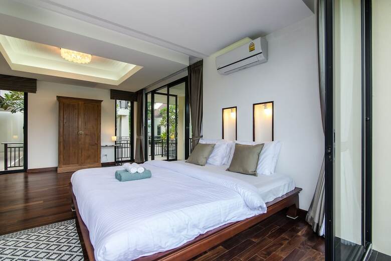 Bali Style Villa On Palm Hills Ph 202