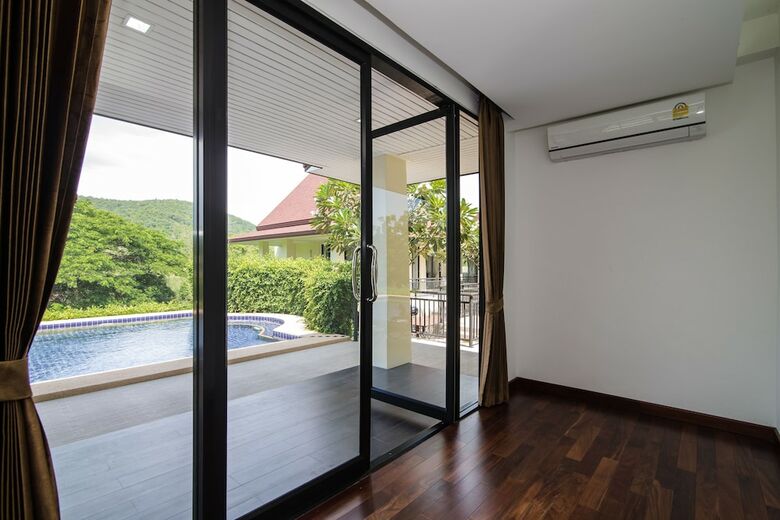 Bali Style Villa On Palm Hills Ph 202