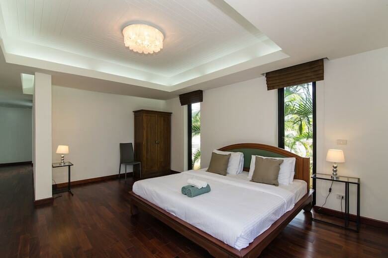 Bali Style Villa On Palm Hills Ph 202