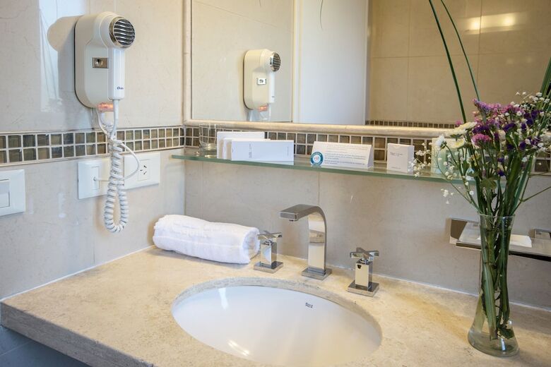 Hotel Grand Brizo Comahue