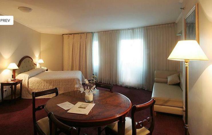 Hotel Plaza Real Suites