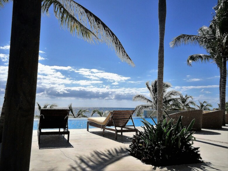 Aparthotel Tu Mirada Al Mar Beachfront Tower & Spa (3 Bedroom Condos)