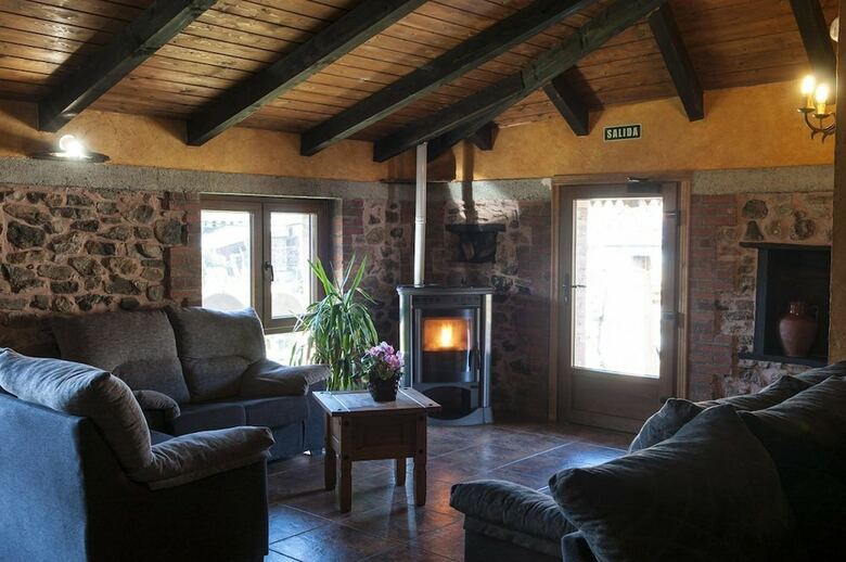Hotel Rural Cornatel M�dulas