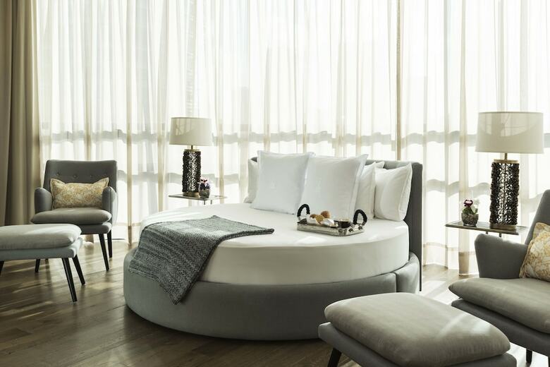 Hotel Marquis Sky Suites