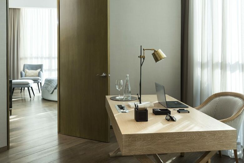 Hotel Marquis Sky Suites