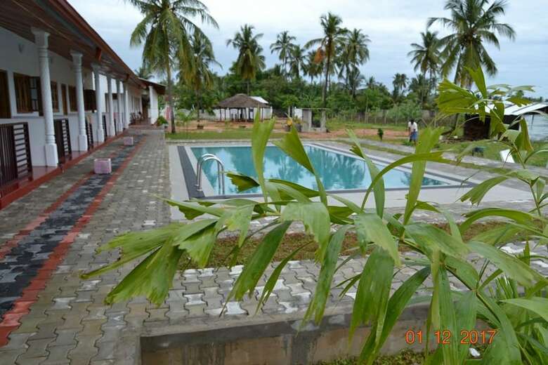 Hotel Shan Guest And Nilaveli