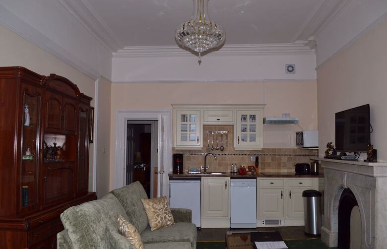 Hotel The Town House