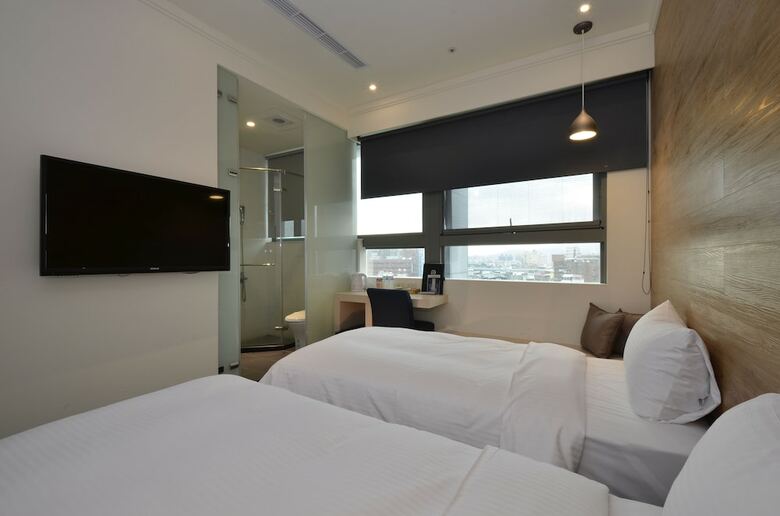 Merryday Hotel Banqiao Branch