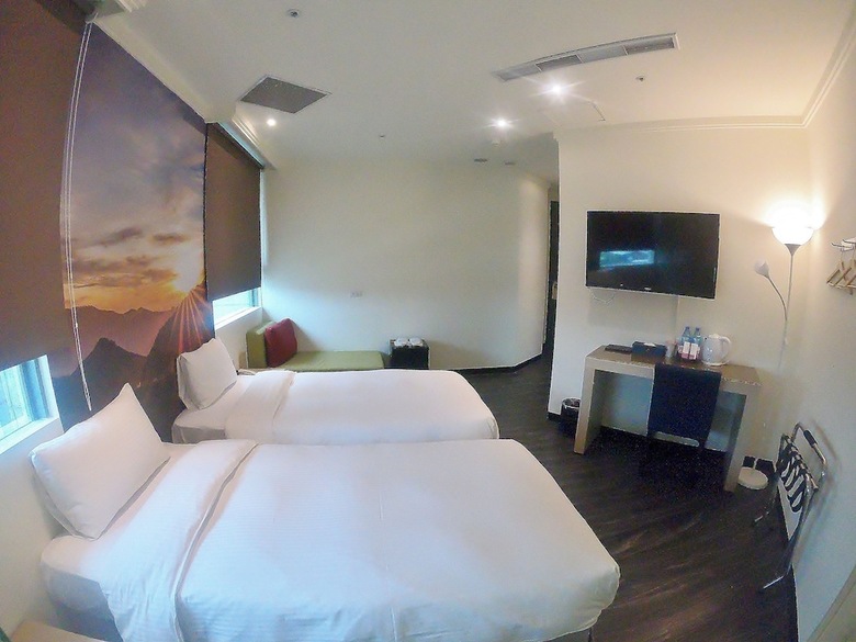 Merryday Hotel Banqiao Branch