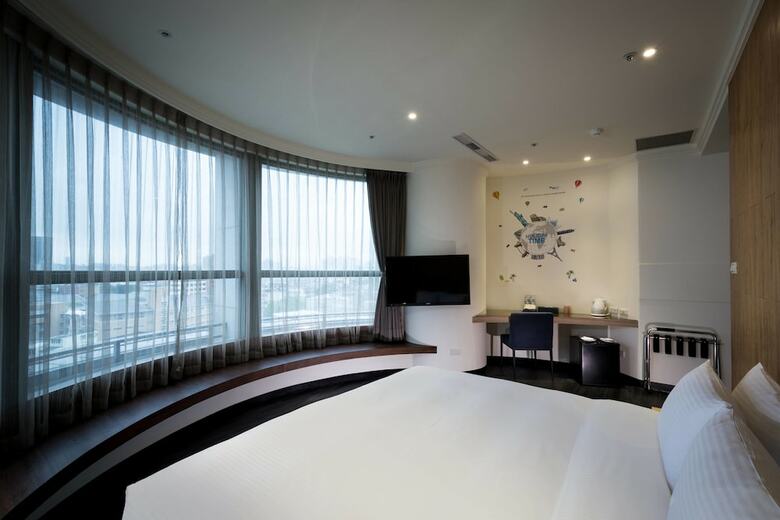 Merryday Hotel Banqiao Branch