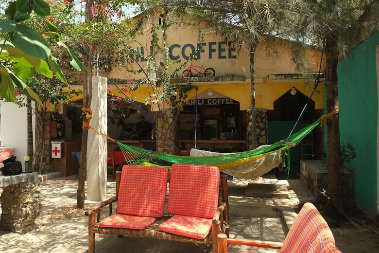 Hostal Homeland Swahili Lodge