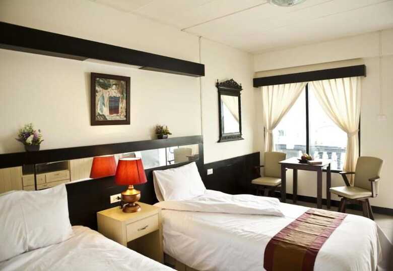 Hotel Borarn House