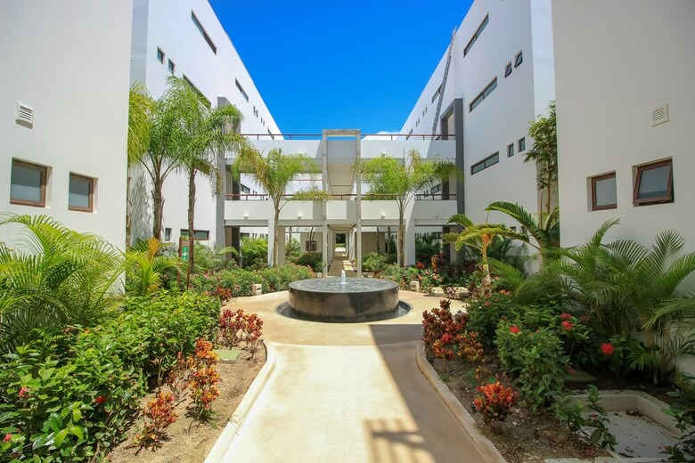 Apartamentos Condo With Infinity Pool View By Olahola