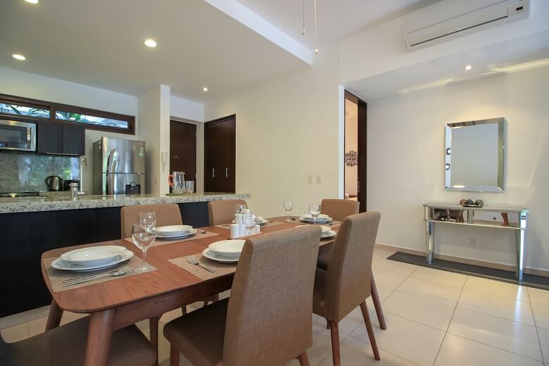 Apartamentos Condo With Infinity Pool View By Olahola