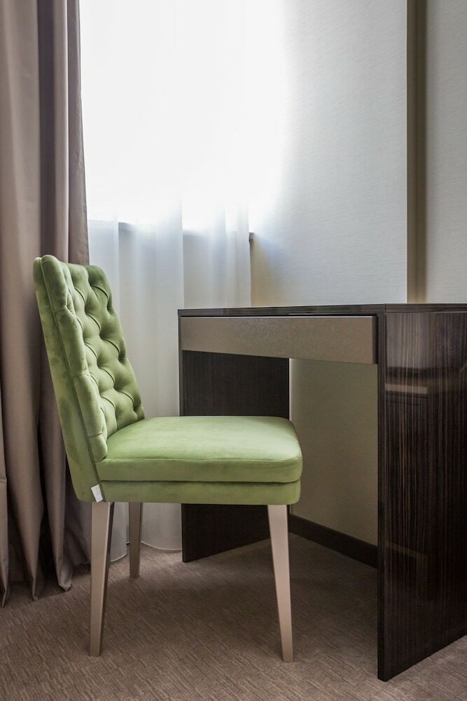 Meraprime Gold Design Hotel