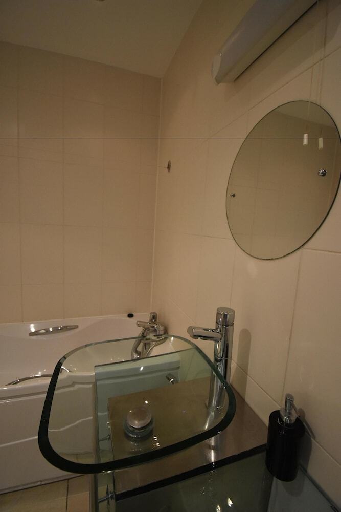 Rapier Heights Penthouse Apartment