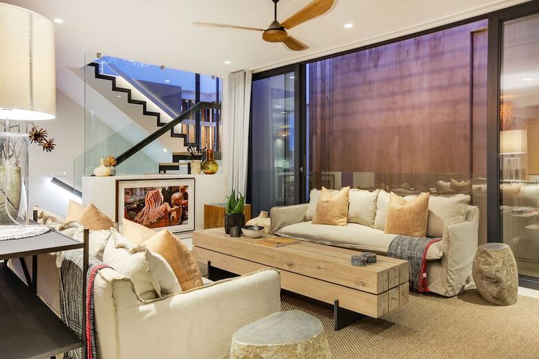 53 On Napier - Three Bedroom Apartment, Sleeps 6
