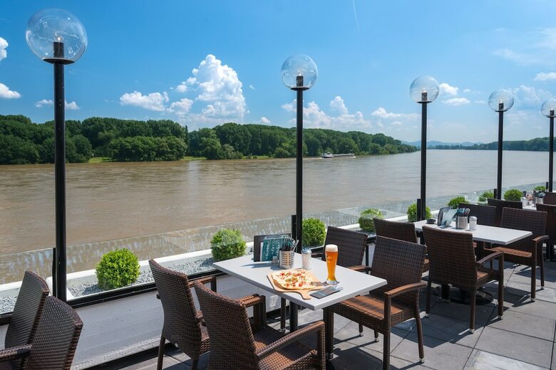 Hostal Rheinterrassen Hotel Caf� Restaurant