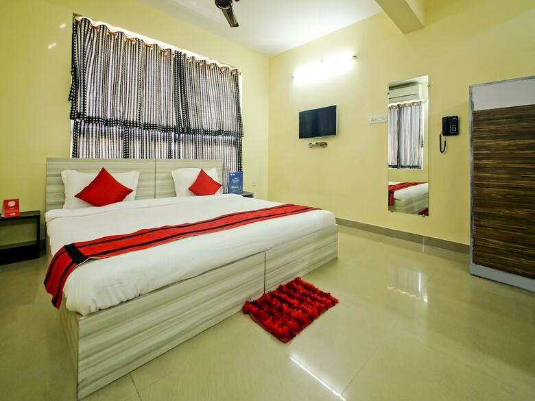 Hotel Oyo 8125 Near Dlf It Park