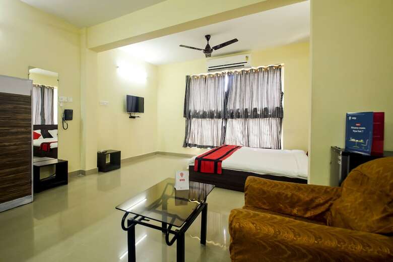 Hotel Oyo 8125 Near Dlf It Park